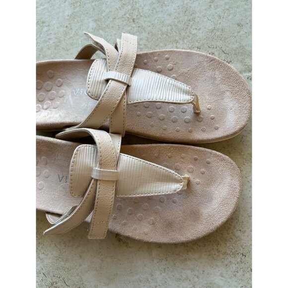 Vionic Karley T Strap Sandals Sz 7.5 - Picture 3 of 8